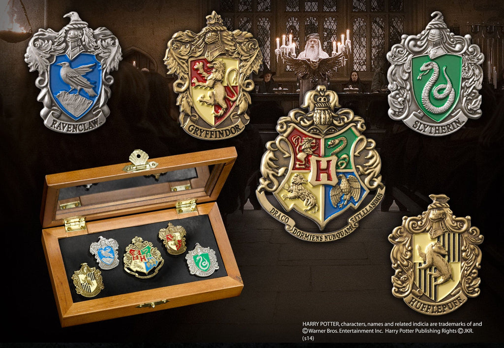 http://igabiba.com/cdn/shop/products/noble-collection-harry-potter-pins-hogwarts-house-812370010103-32941235241139_1024x.jpg?v=1680010884