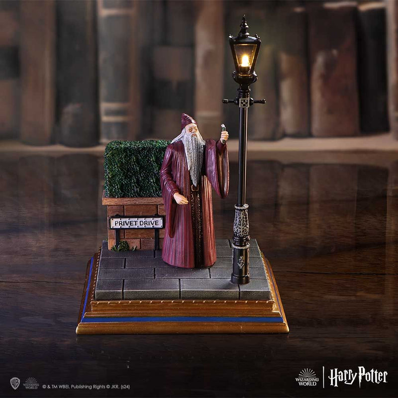 NEMESIS NOW HARRY POTTER PRIVET DRIVE LIGHT UP FIGURINE 18.5CM