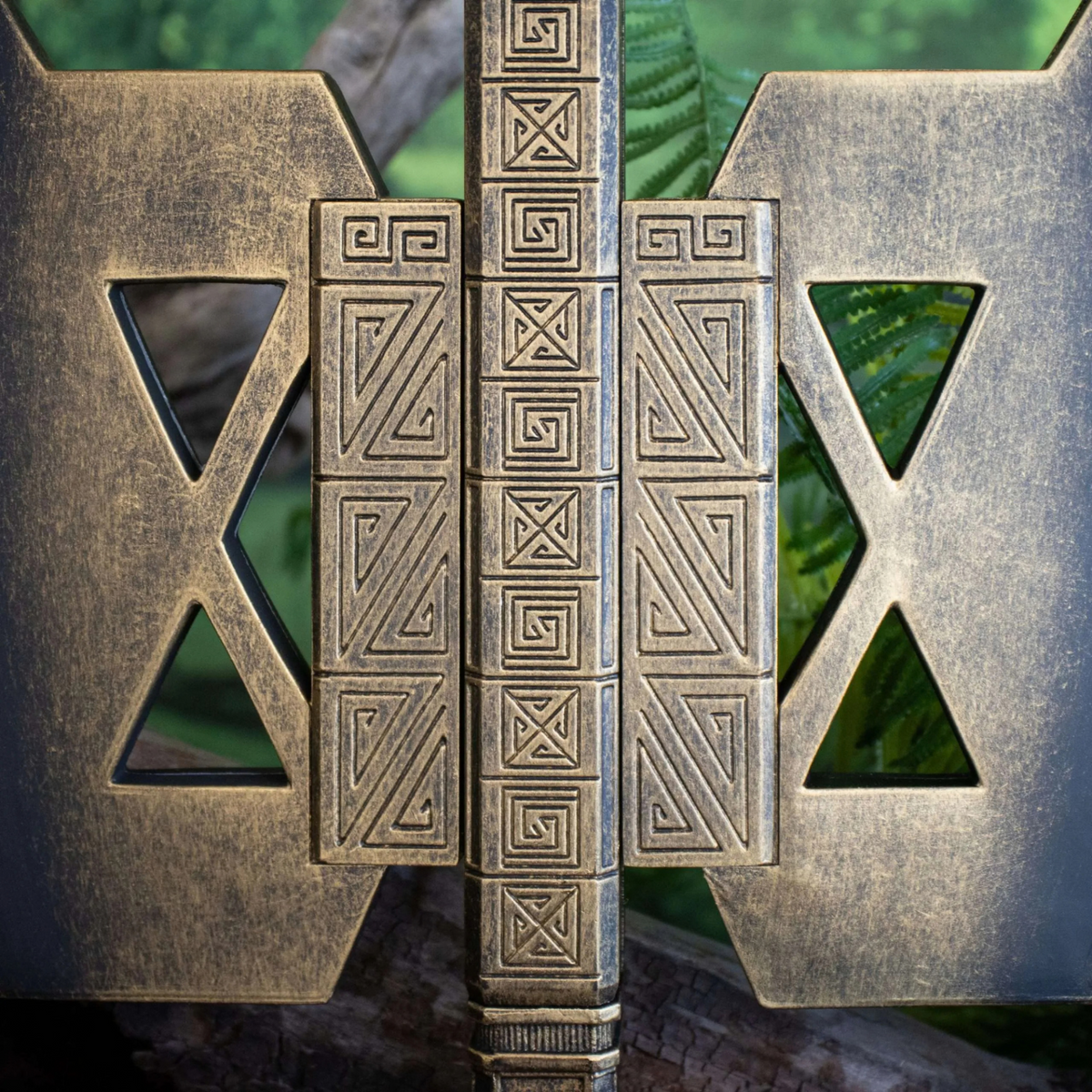 NOBLE COLLECTION - LORD OF THE RINGS - THE AXE OF GIMLI