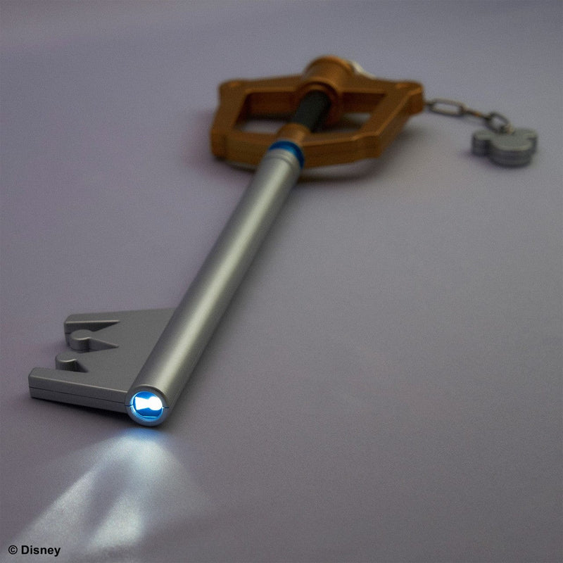 KINGDOM HEARTS LIGHT UP KEYBLADE - KINGDOM KEY VER. 2 4988601375818