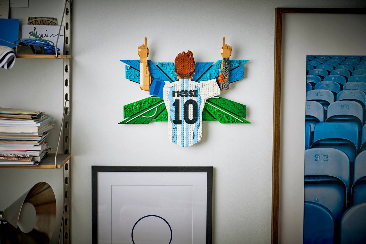 LEGO EDITIONS FOOTBALL - LIONEL MESSI CELEBRATION #43018 5702018069585
