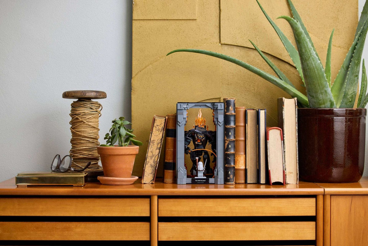 LEGO Icons The Lord of the Rings: Balrog™ Book Nook #10367 5702017815909