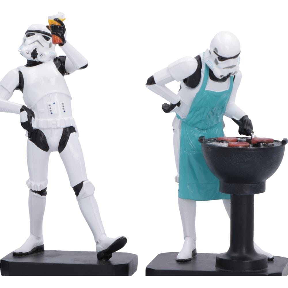 NEMESIS NOW - ORIGINAL STORMTROOPER - LIVING FOR THE WEEKEND 10.5CM 801269164614