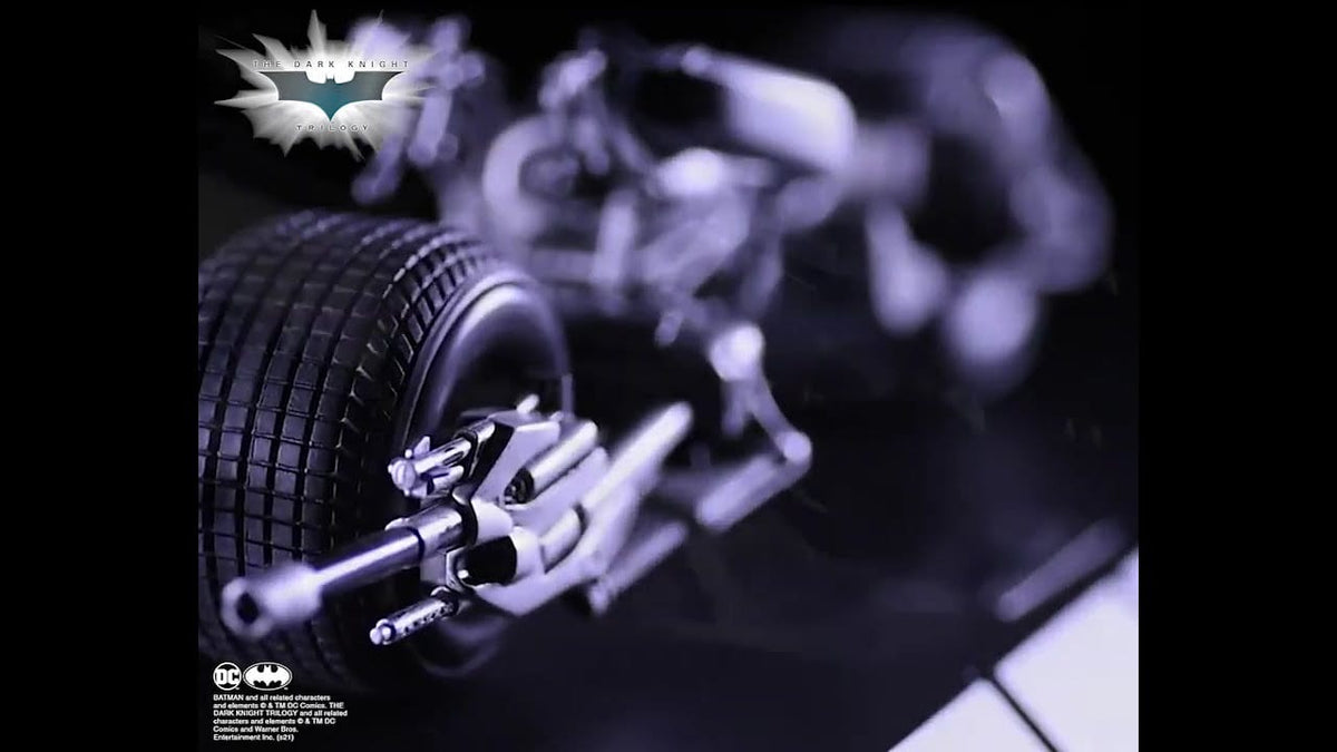 NOBLE COLLECTION - DC - BATMAN - BAT-POD DIE-CAST SCULPTURE 812370010844