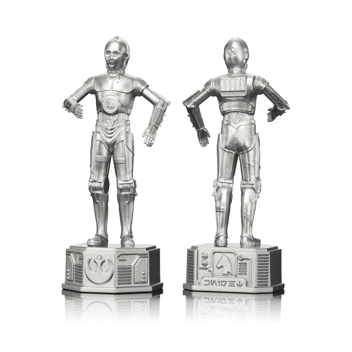 NOBLE COLLECTION Star Wars Original Trilogy Chess Set 849421012793