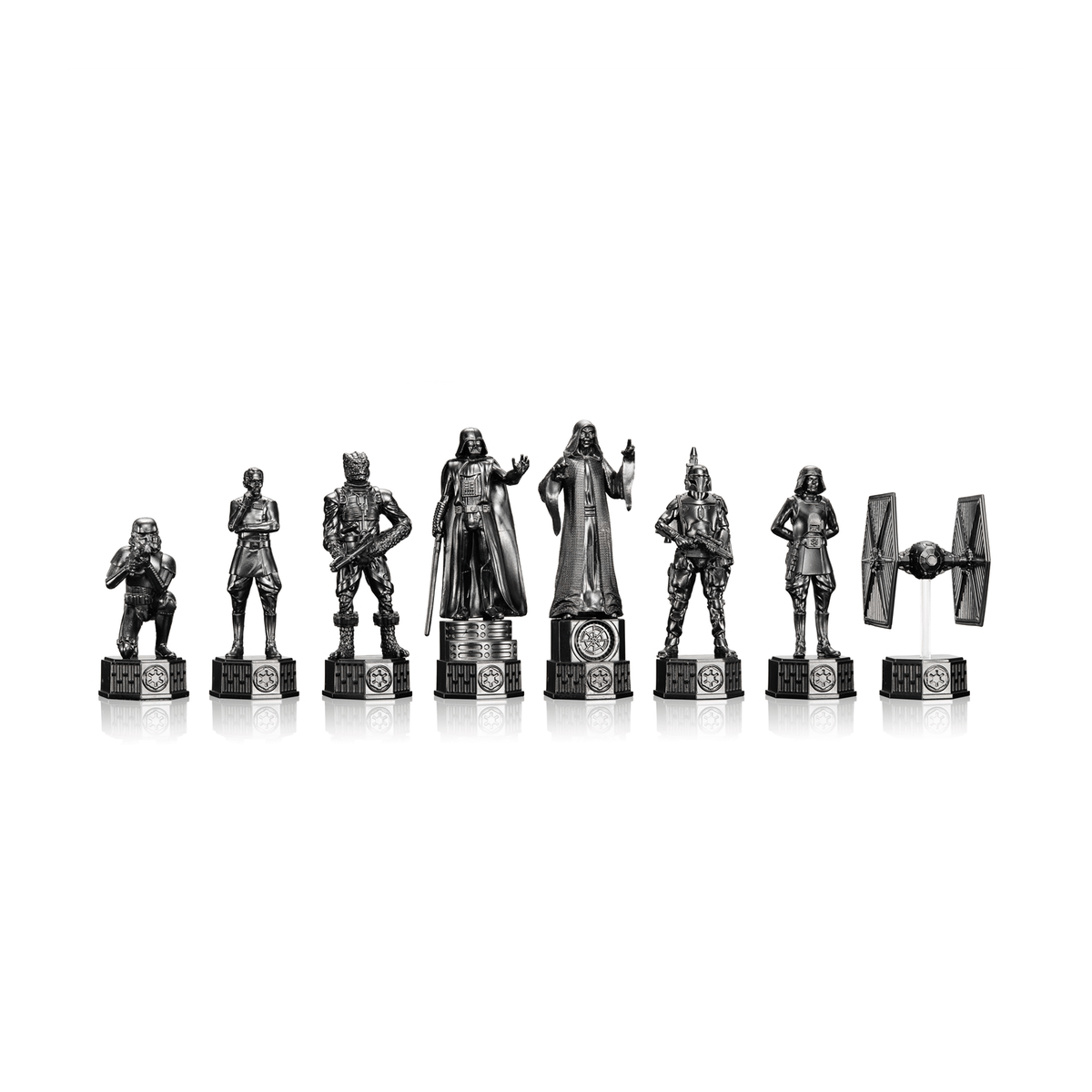 NOBLE COLLECTION Star Wars Original Trilogy Chess Set 849421012793