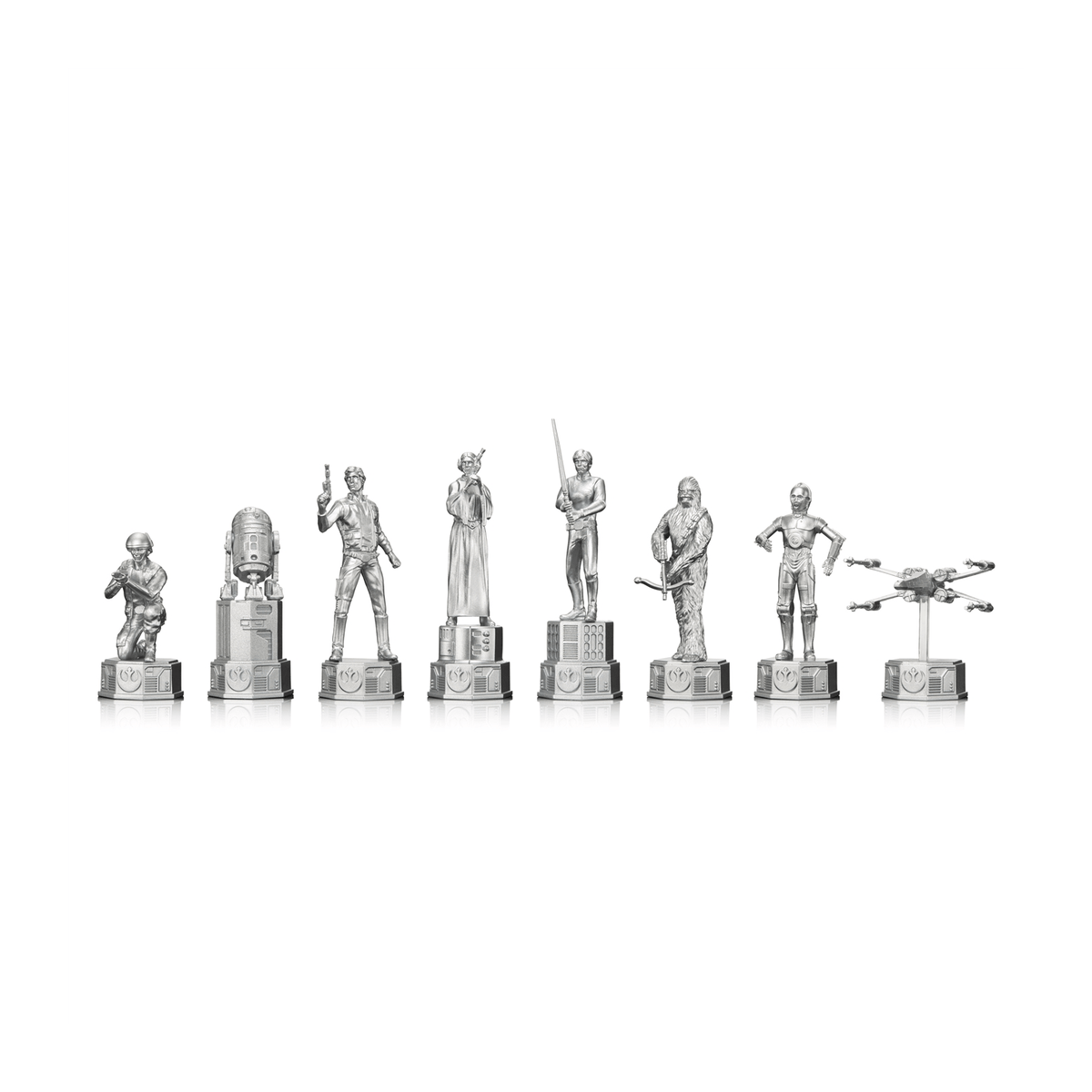 NOBLE COLLECTION Star Wars Original Trilogy Chess Set 849421012793