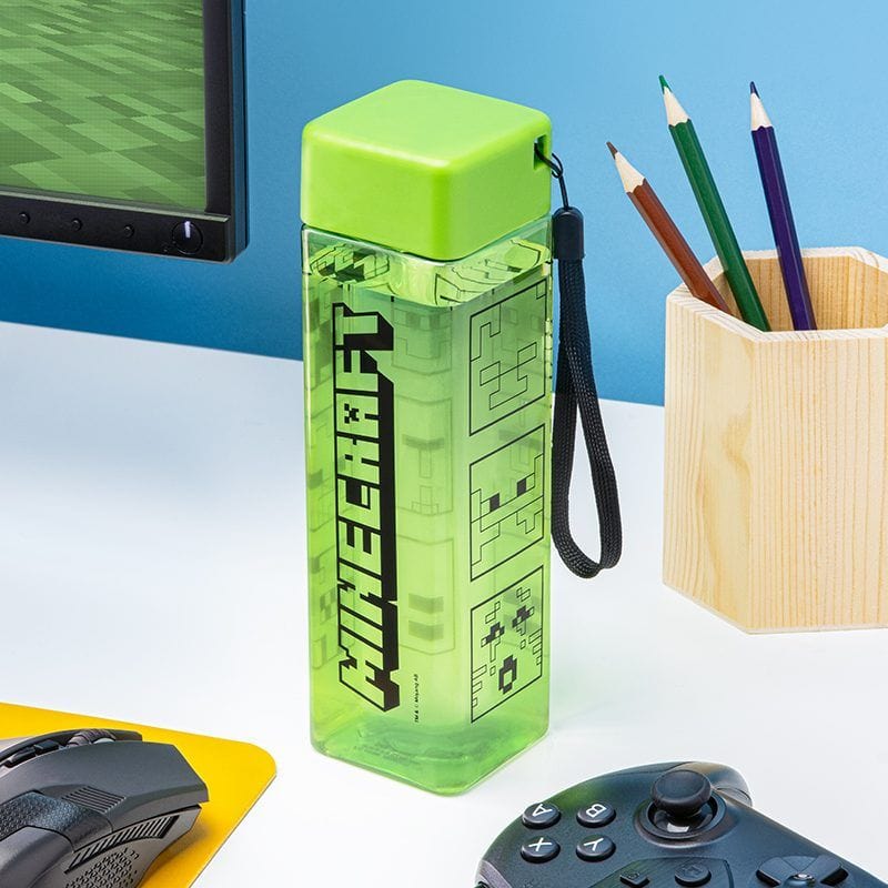 PALADONE MINECRAFT SHAPED WATER BOTTLE 5056577711424
