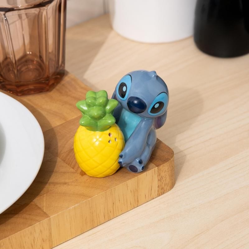 PALADONE STITCH AND PINEAPPLE SALT AND PEPPER SHAKERS 5056577732948