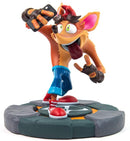 MERCHANDISE CRASH BANDICOOT 2020 CRASH BANDICOOT FIGURA 5056280422037